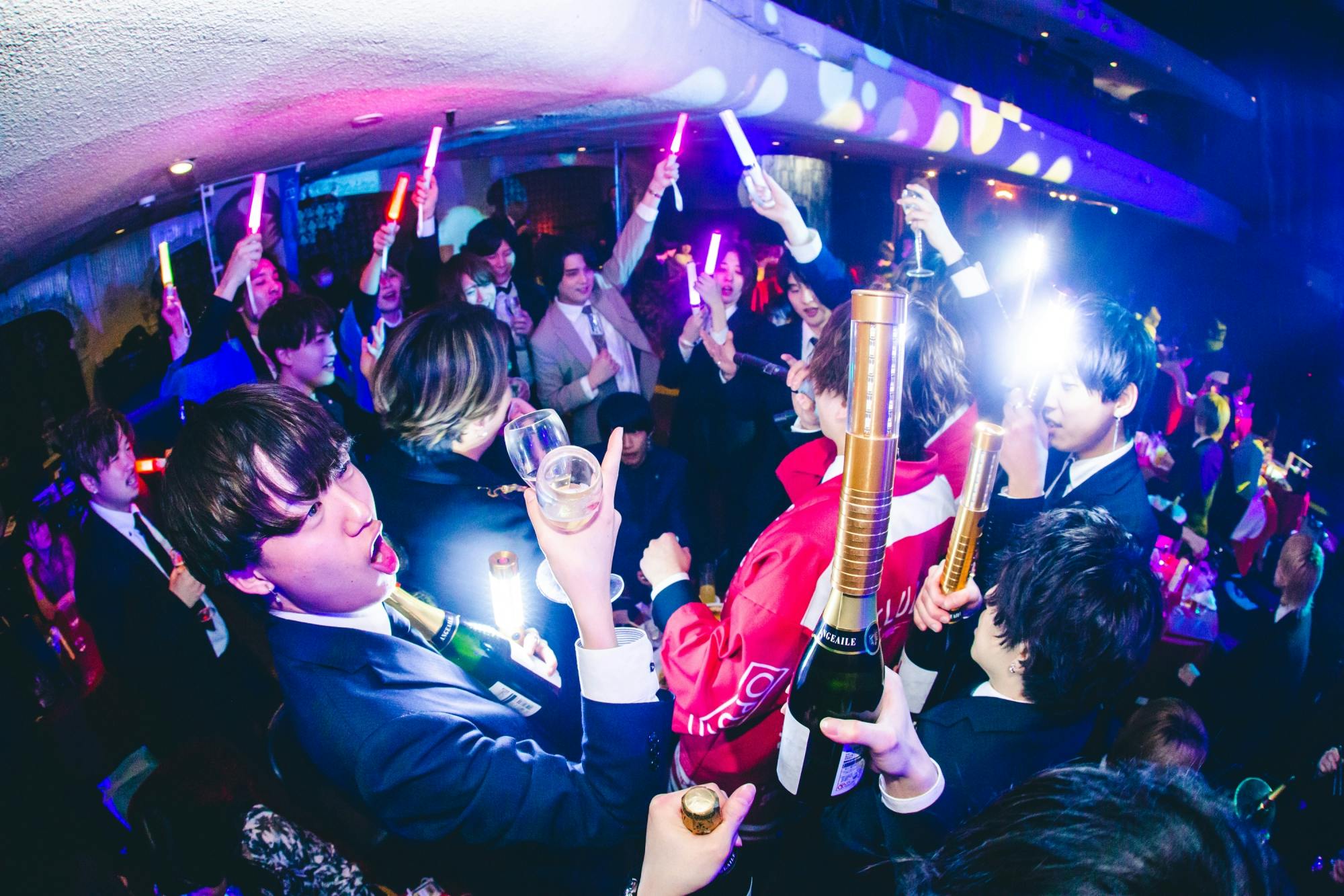 Tour privato dell'Host Club e del Kabukicho a Tokyo