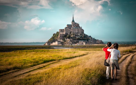 Jednodniowa wycieczka z przewodnikiem na plażę D-Day i Mont Saint-Michel z Paryża