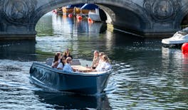 1-hour boat harbour tour in Copenhagen