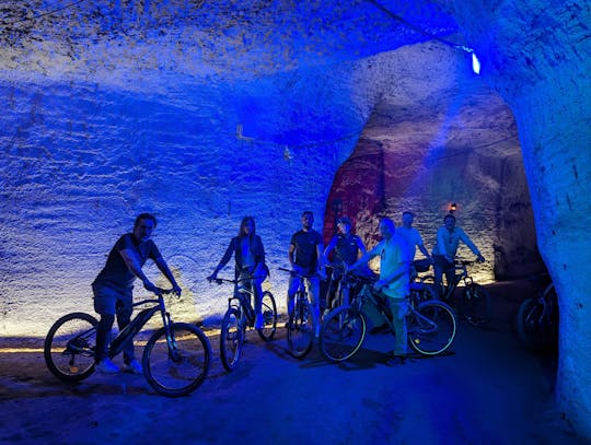 Tour guidato in bici elettrica dell'Appia Antica e del labirinto sotterraneo di Roma