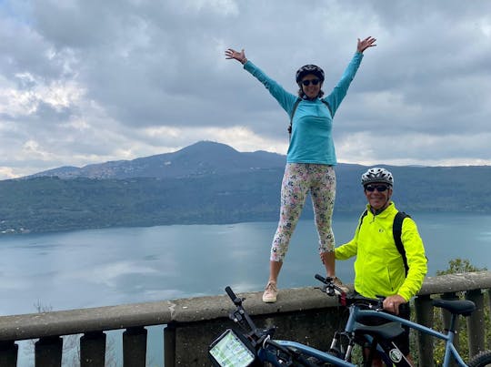 Visita guiada en bicicleta eléctrica a Appia Antica y Castel Gandolfo