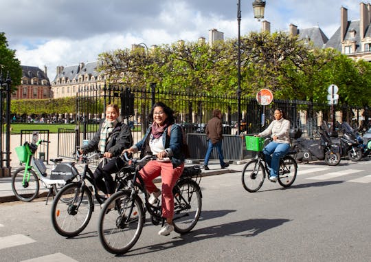 Tour di Parigi in bici elettrica