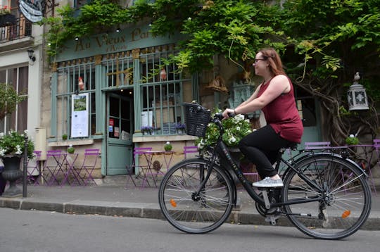 Historic and contemporary Paris bike tour