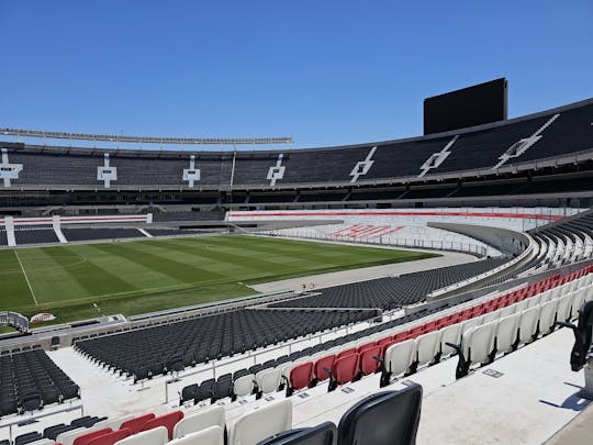 Visita guiada oficial ao River Stadium e ao Museu