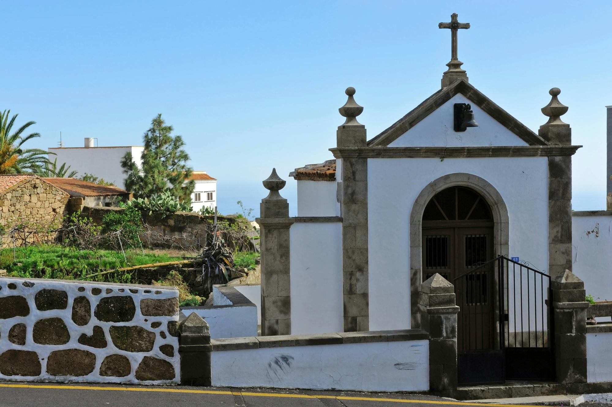 Southern Tenerife sightseeing tour with wine-tasting