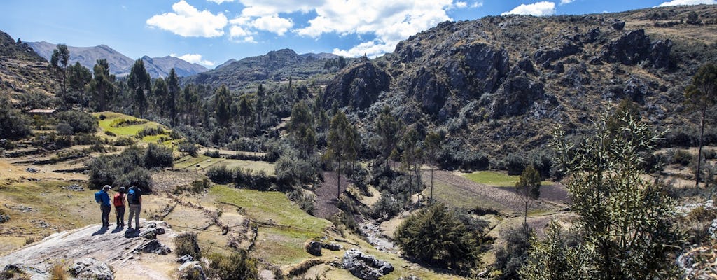 Private full-day hike to Balcon del Diablo