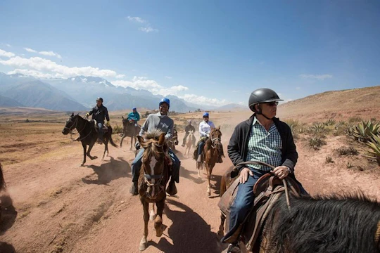 Half-day private tour riding on horseback around Cusco