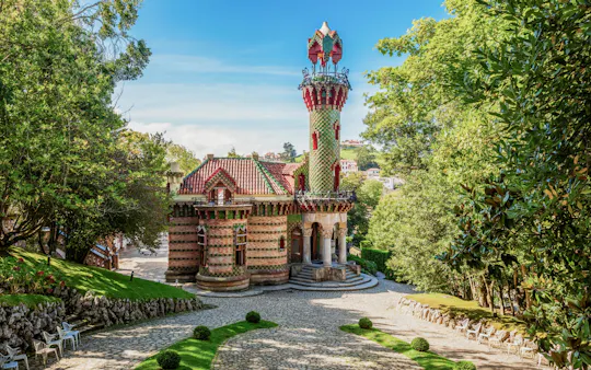 Visita guiada a Comillas, Capricho de Gaudí e Santillana del Mar