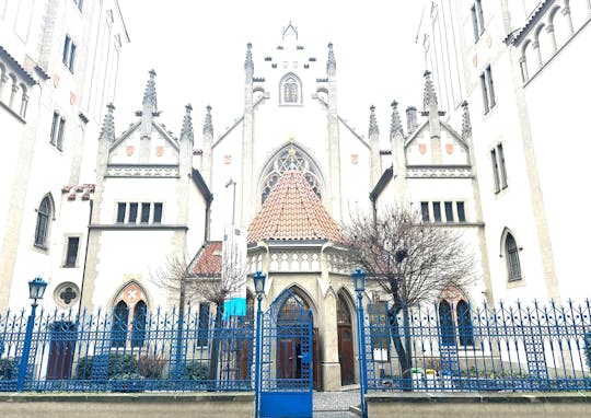 Walking tour of Prague's Jewish Quarter with Jewish Museum tickets