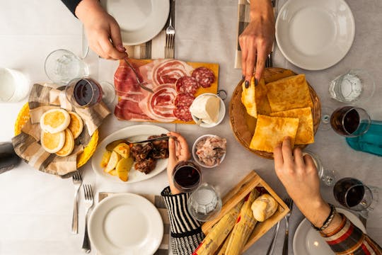 Passeio gastronômico guiado por Modena