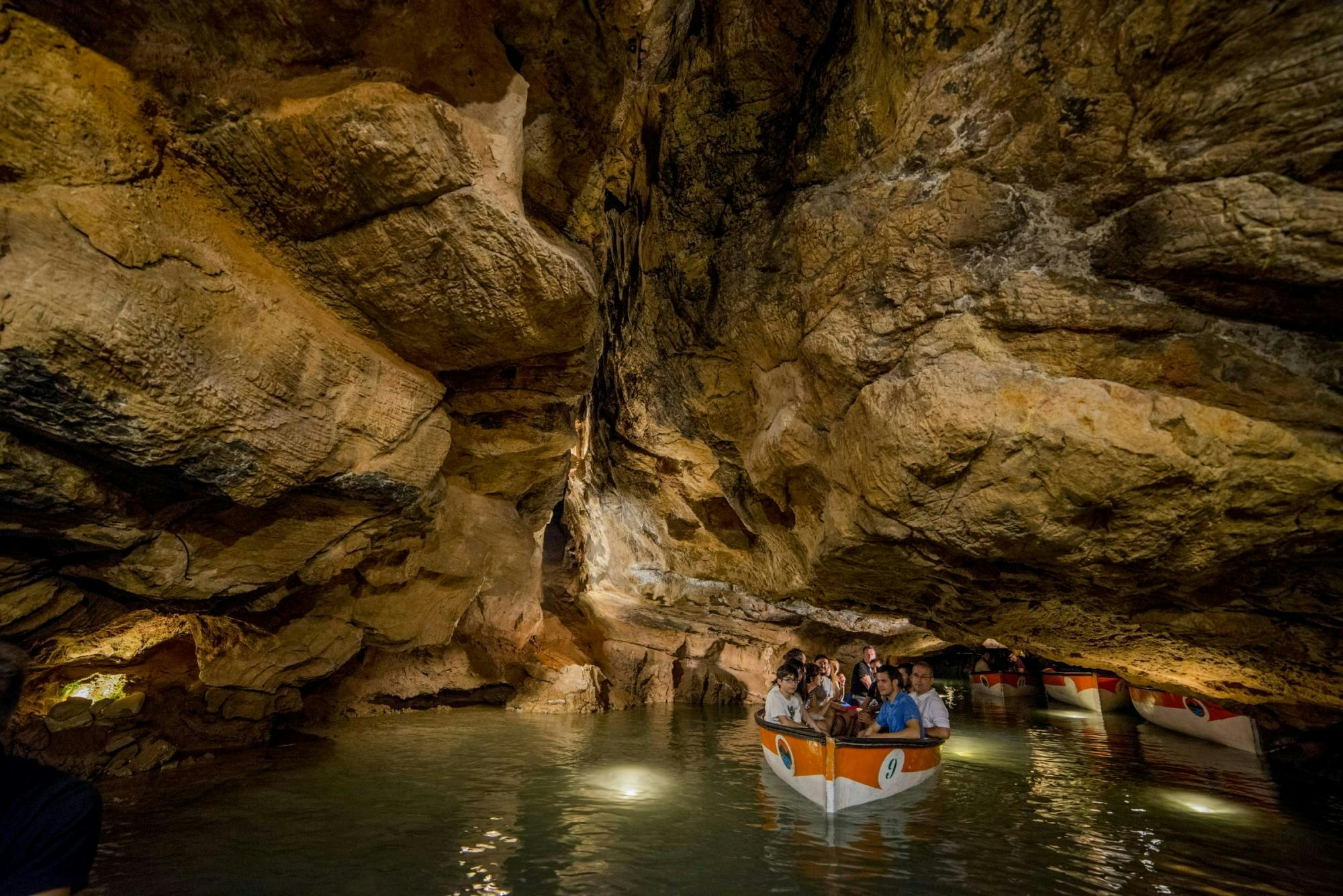 Valencia Caves of San José Boat Tour in Italian