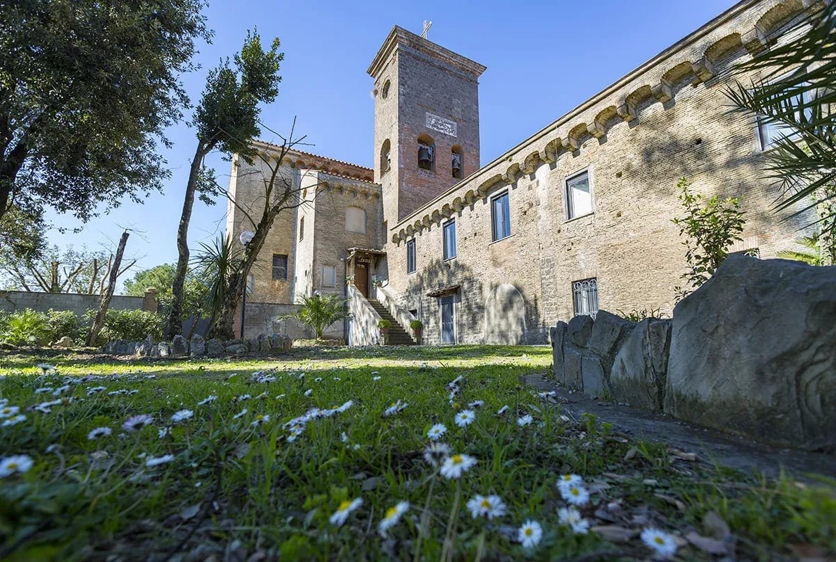 Sorrento's Due Golfi train tour with regional food tastings