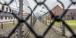 Auschwitz-Birkenau Italian Guided Tour with Hotel Pick-Up