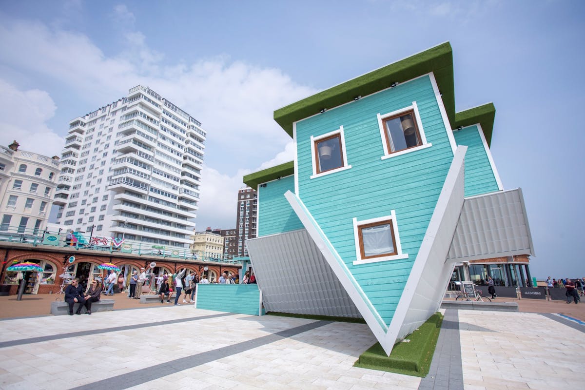 Toegangskaartje voor het Upside Down House in Brighton