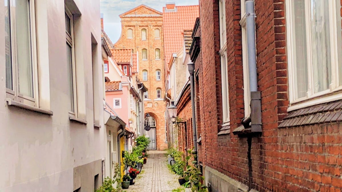 Zelfgeleide wandeling door de zeemanswijk van Lübeck