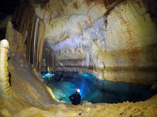 Escursione di speleologia marina in barca a Maiorca