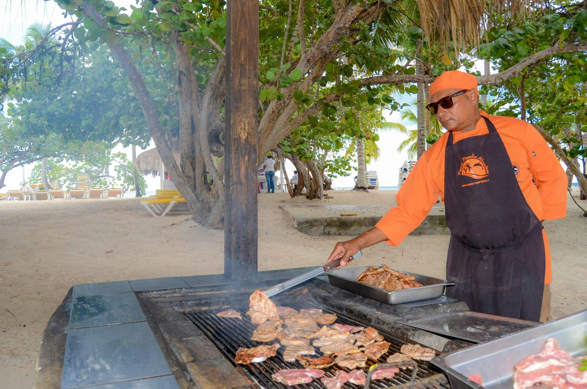 Catalina Island boat tour with snorkelling and Dominican lunch