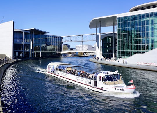 Cruzeiro de 1 hora pelo Rio Spree em Berlim com guia a bordo