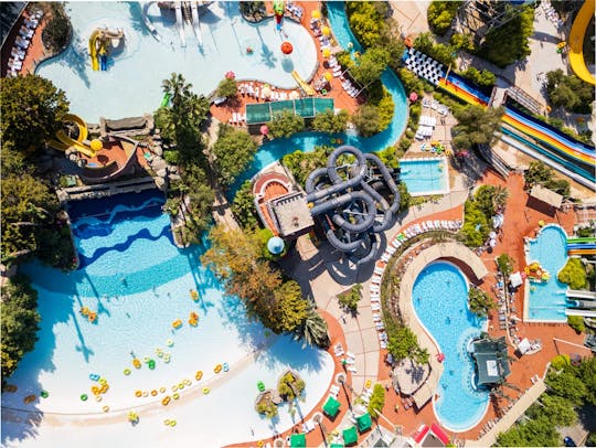 Aqua Fantasy Waterpark avec transfert