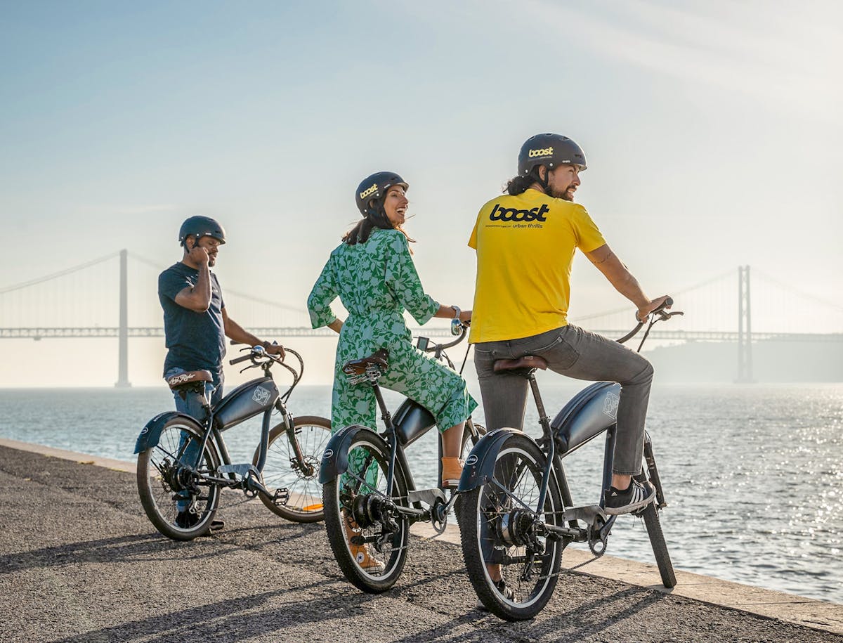 Folgen Sie der Fluss-E-Bike-Tour in Lissabon