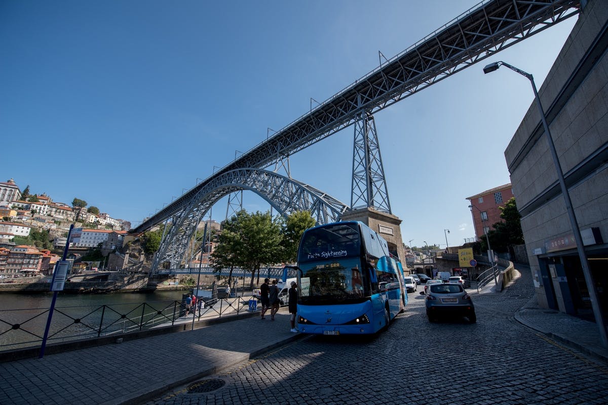 Porto 48 ore di bus hop-on hop-off con crociera sul fiume e cantine di vino