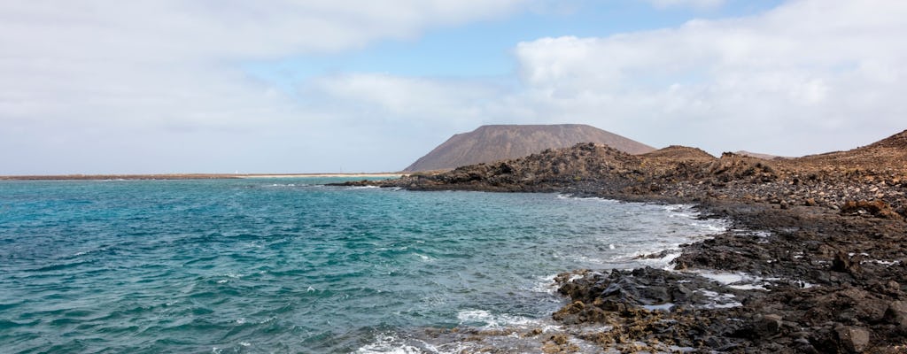 Excursión privada en velero a Fuerteventura para dos personas desde Corralejo