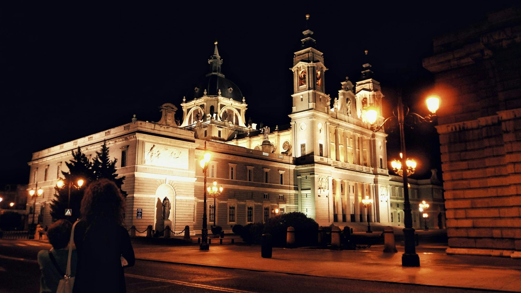 Visita nocturna por el Madrid encantado