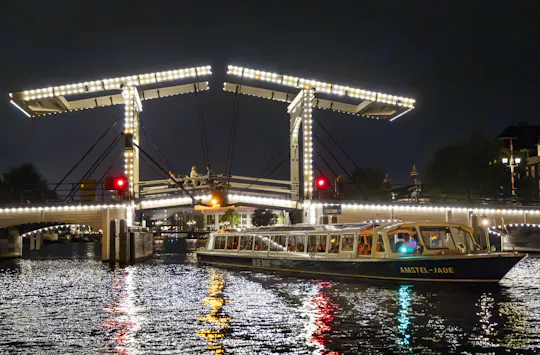 Happy Valentine – Abend-Kreuzfahrt in Amsterdam
