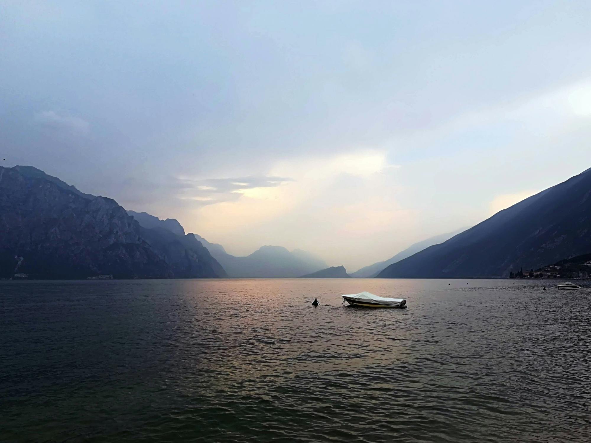 Lake Garda tour with boat trip from western hotels