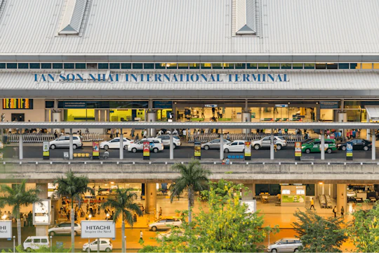 Transfer from Ho Chi Minh City Airport to Districts 1, 3, 10