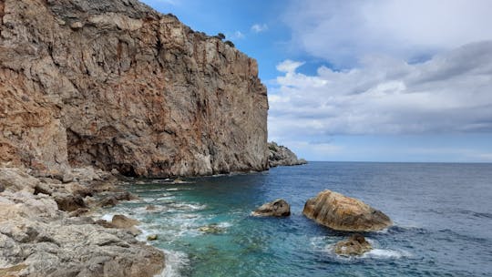 Excursion baignade dans le parc naturel du Montgrí sur la Costa Brava depuis L'Estartit