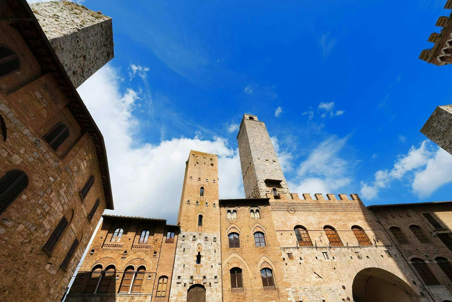 San Gimignano und Volterra Tour ab Siena mit Mittagessen