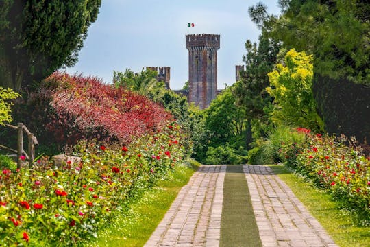 Borghetto full-day tour with pasta tasting and Sigurtà Gardens