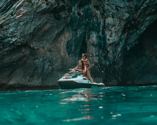 Cala en Basset en Cueva s'Argilau 1-uur jetski-tour