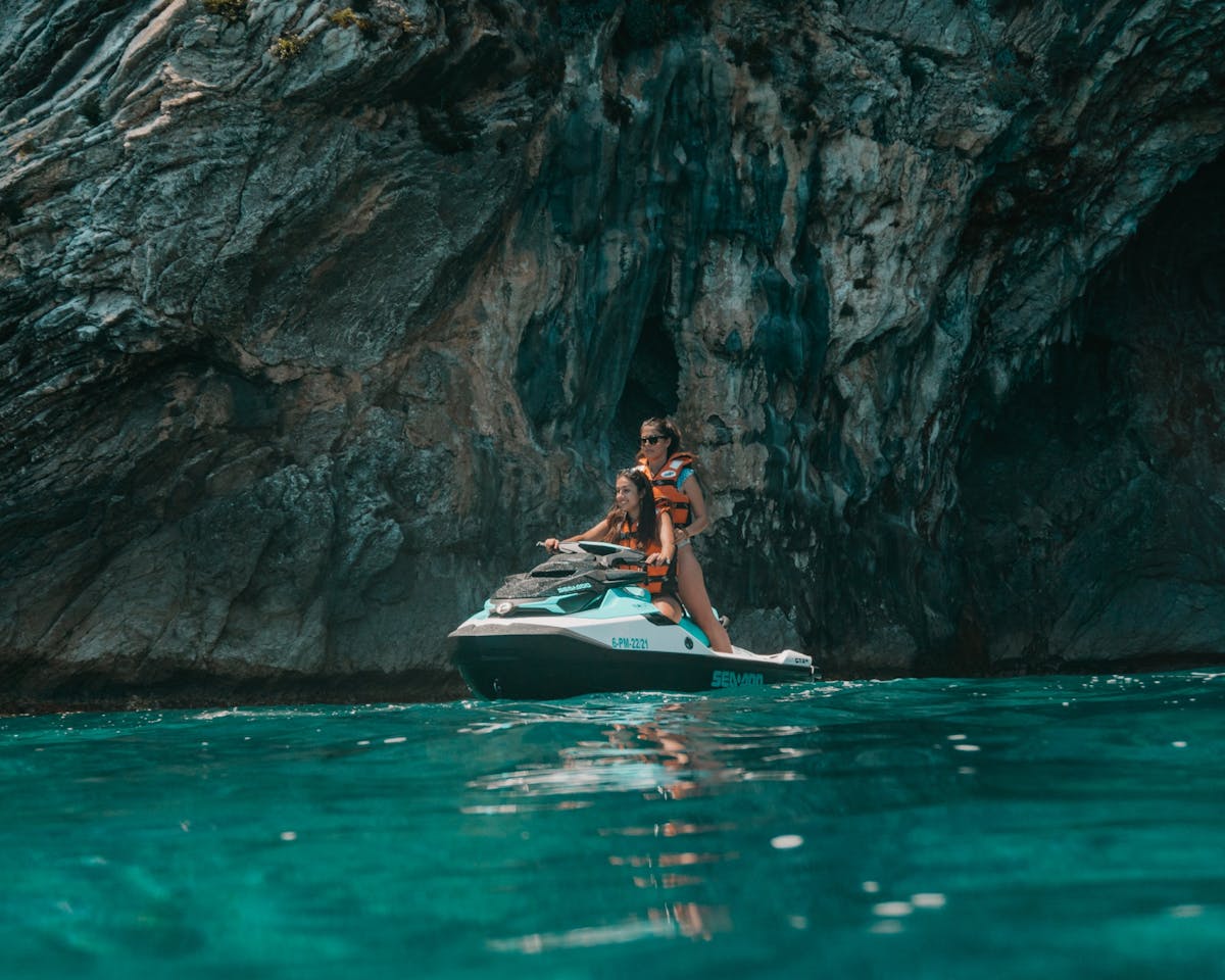 Cala en Basset en Cueva s'Argilau 1-uur jetski-tour