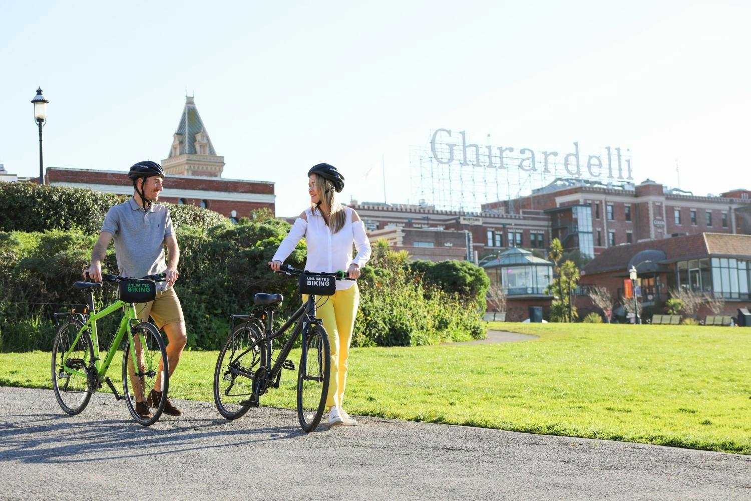 San Francisco Grand City bus tour with 4-hour bike rental