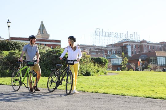 San Francisco Grand City bus tour with 4-hour bike rental