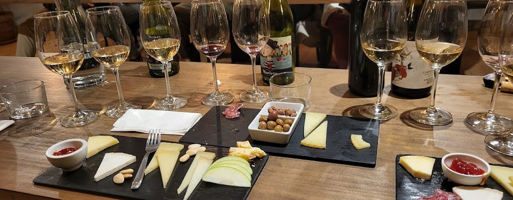 Expérience de dégustation de fromages et de vins de Saint-Jacques-de-Compostelle