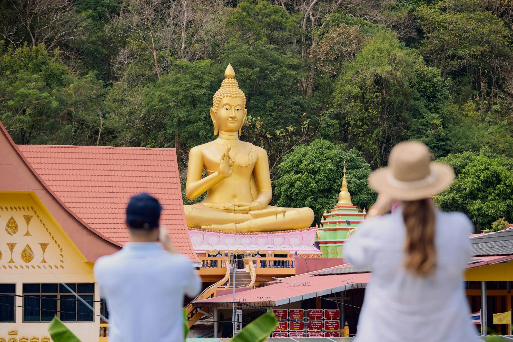 Phuket full-day temple, pearl and cashew tour with lunch