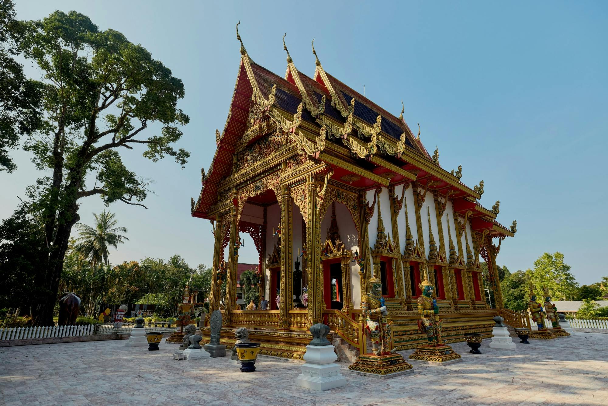 Full-day Khao Lak highlights tour with Buddhist temple blessing