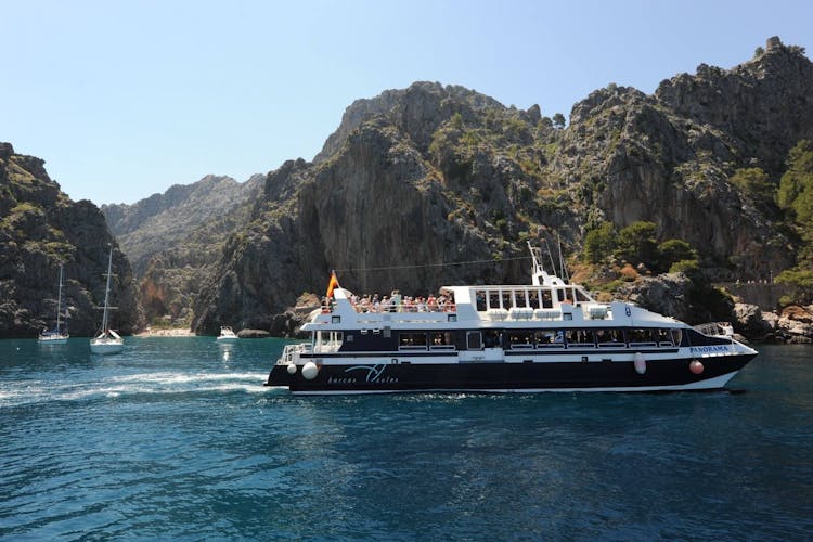 Boat Trip from Soller Harbour to Sa Calobra