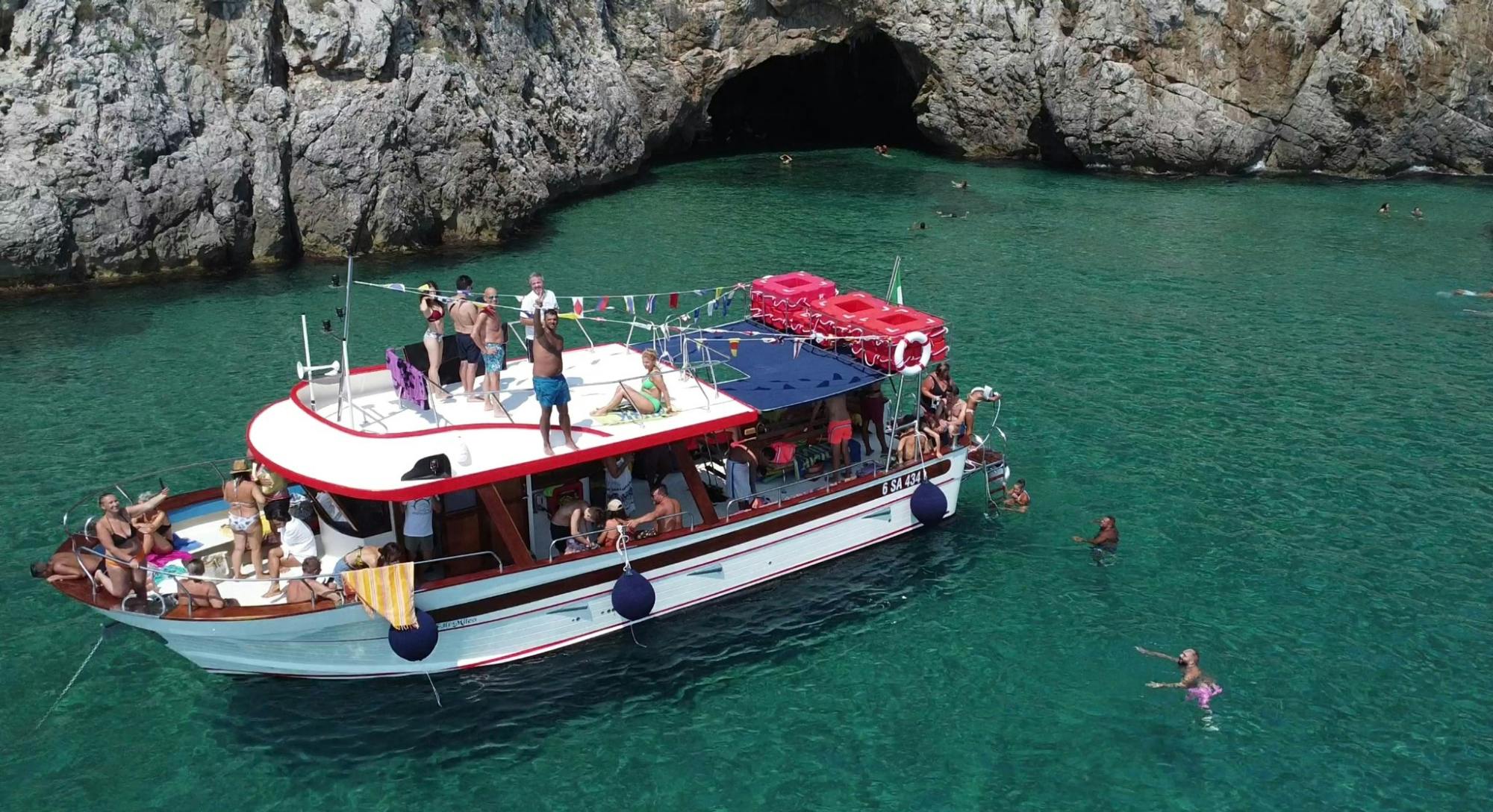 Blue Grotto Boat Cruise