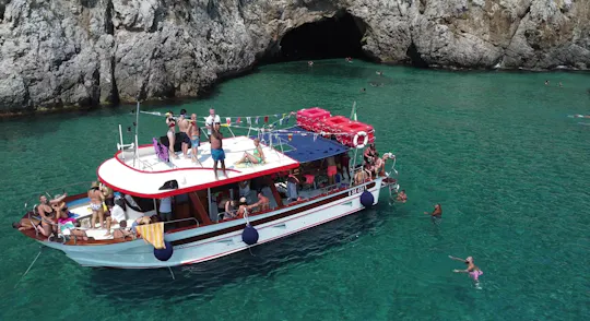 Rejs statkiem Blue Grotto
