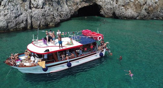 Croisière en bateau à la Grotte Bleue