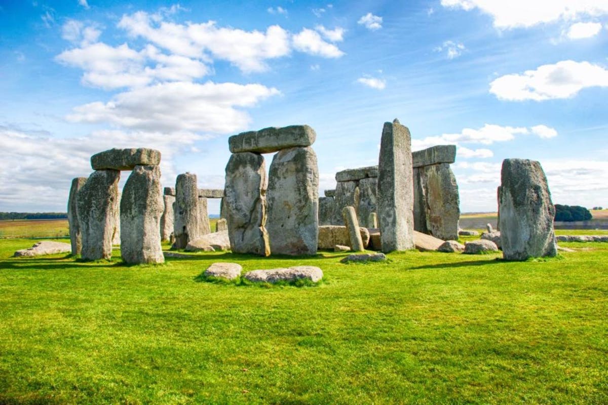 Stonehenge en Bath Tour vanuit Londen met optionele toegang tot de Stonehenge-site en het Romeinse badhuis
