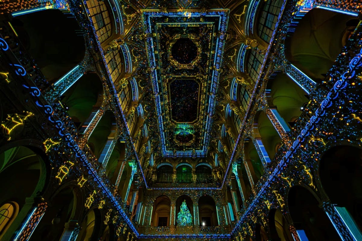 Genesis, eine immersive Lichtshow in Lyon