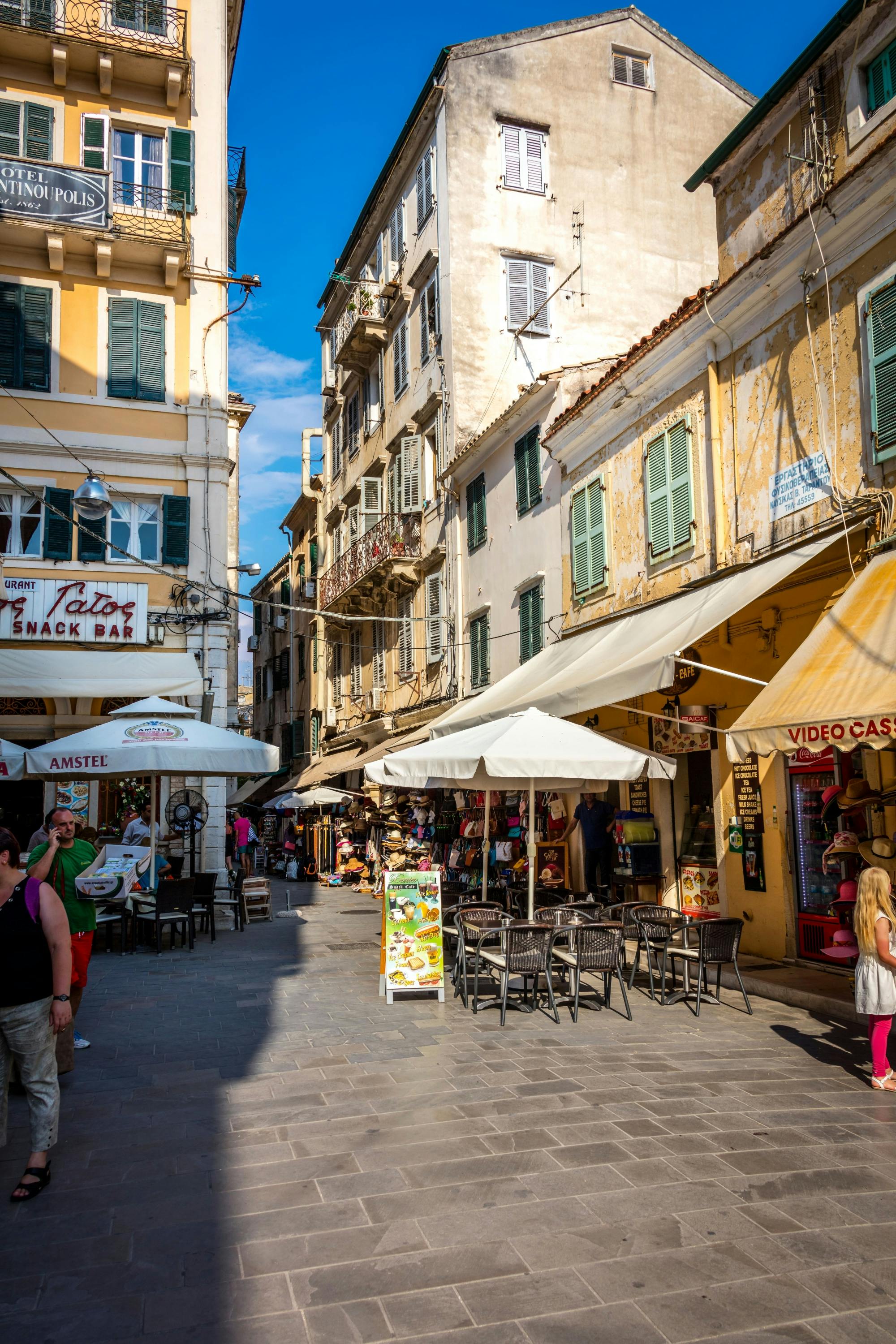 Corfu Town Tour and Bay Cruise with Taverna Dinner