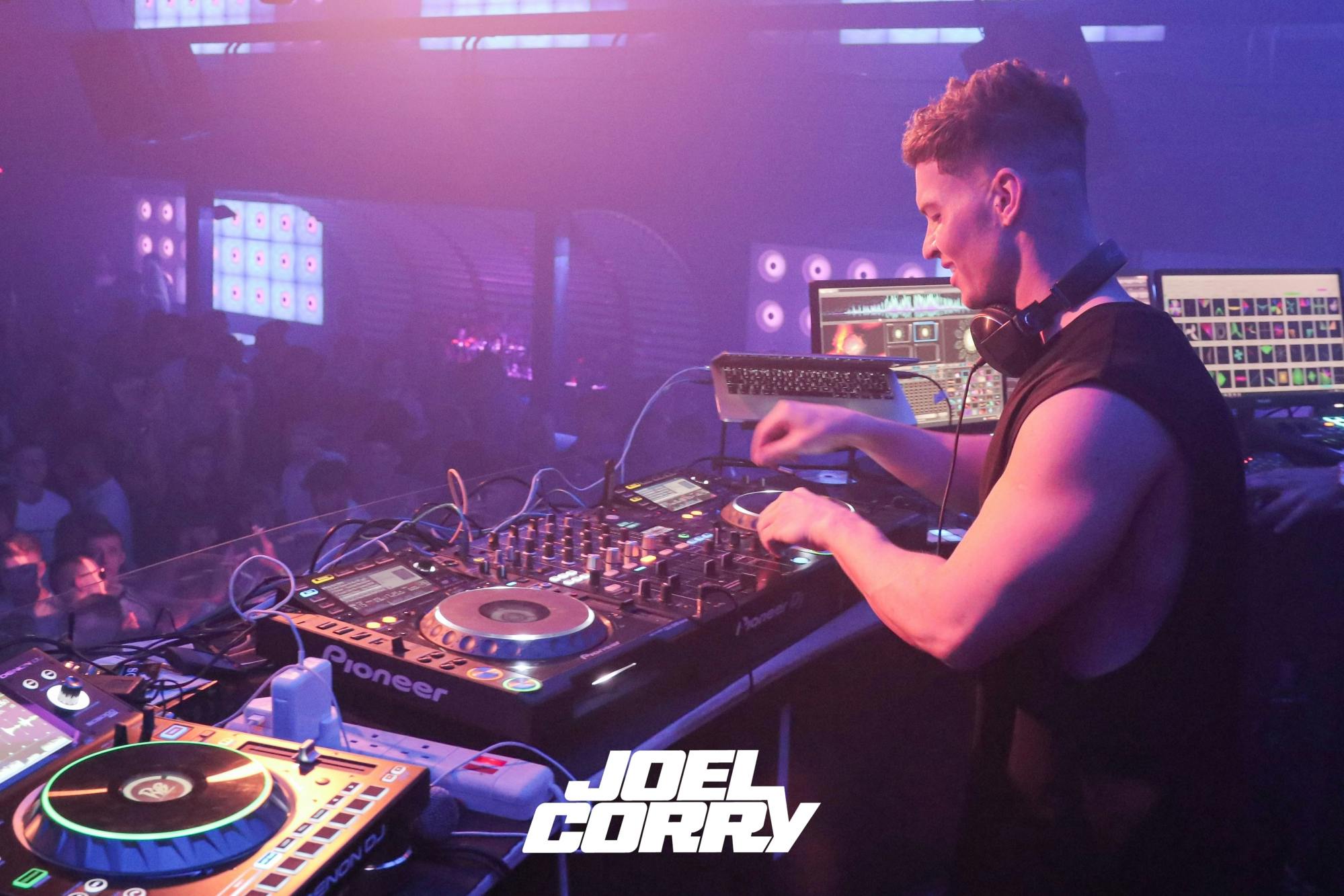 Scene Joel Corry DJ show at Rescue Club in Zante