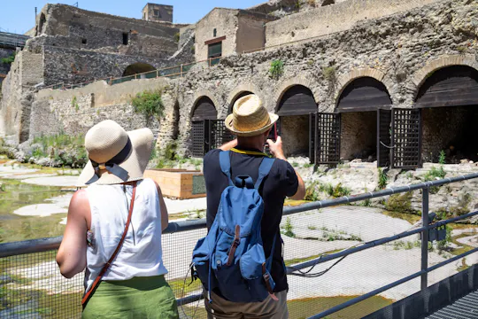 Visita guiada de medio día a Herculano, Patrimonio Mundial de la UNESCO, con transporte opcional