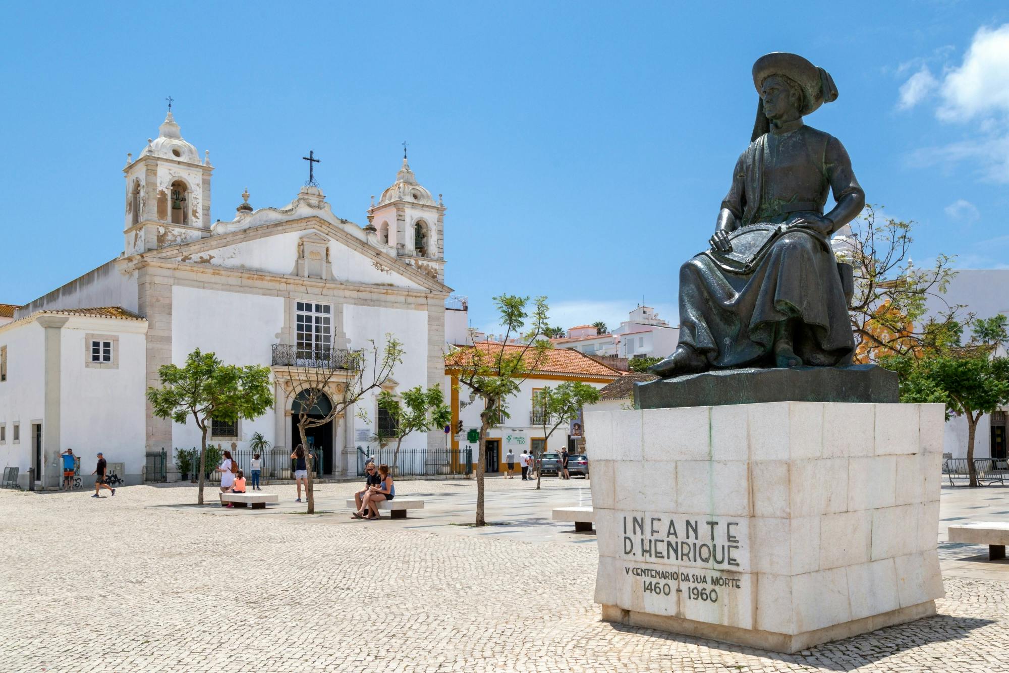 Full-day guided tour of the western Algarve by private minibus